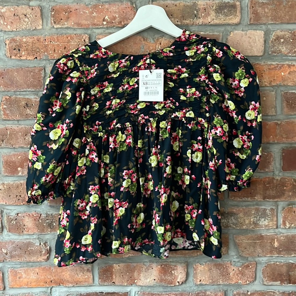 NWT Zara cropped viscose blouse